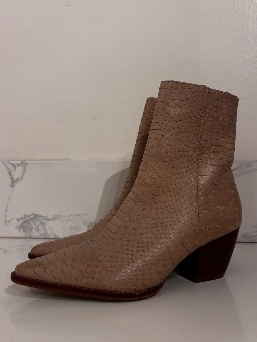 Women’s Matisse Caty Boots Nude Python Size 7.5